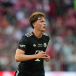 A Bayern Munchen tinedzsertehetsege a PSV hez igazol 15 millio euroert
