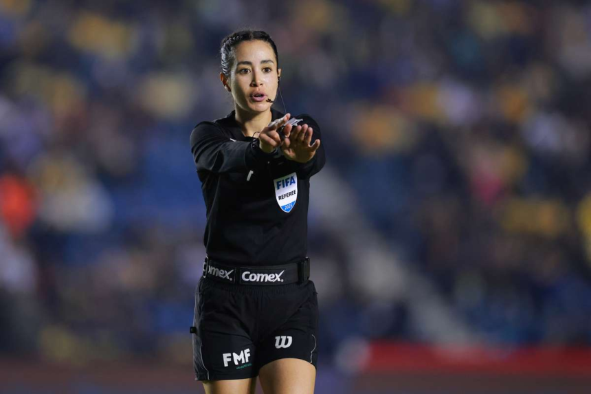 A FIFA elnoke tamogatasarol biztositotta a mexikoi jatekvezetot aki halalos fenyegeteseket kapott