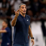 A Santos uj edzot nevezett ki Vojvodat egyeves szerzodessel