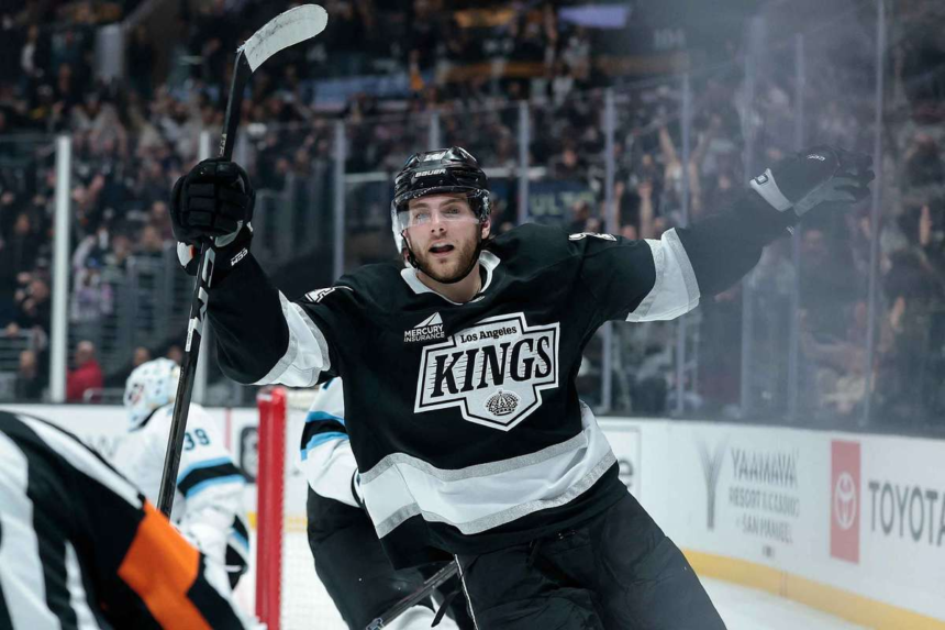 Alex Laferriere haromeves szerzodest irt ala a Los Angeles Kingsszel