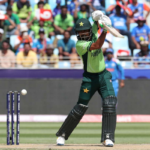 Babar a volt pakisztani kapitany javitson a utemen hogy fontoljak meg