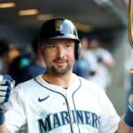 Cal Raleigh az elso MLB jatekos aki 2025 ben elerte az 50 hazai futast