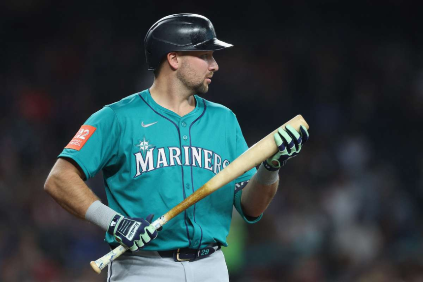Cal Raleigh az elso MLB jatekos aki eleri a 100 RBIt a 2025 os szezonban