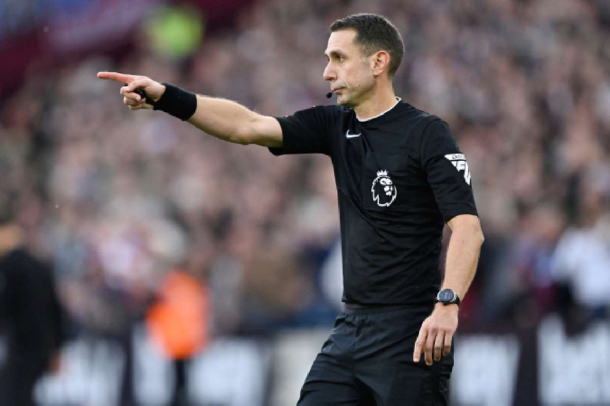 David Coote ot nyolchetes eltiltassal sujtotta az FA Jurgen Klopp megjegyzesei miatt