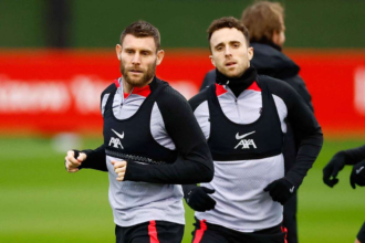 Diogo Jota James Milner megtiszteli korabbi csapattarsat atvalt a 20 as szamra