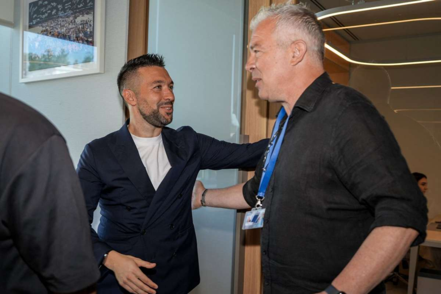 Jorge Costa szivmegallast szenvedett a Porto edzopalyajan