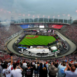 MLB merkozes a versenypalyan az Atlanta Braves es a Cincinnati Reds kozott megdonti a szabalyos szezon latogatottsagi rekordjat