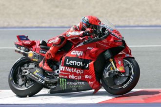 Marc Marquez gyozott a sprintversenyen a Forma 1 es Osztrak Nagydijon a masodik sorbol