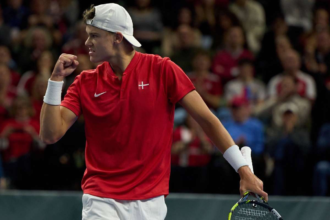 Rune eros dan csapatot vezet amely meglepetest okozna Spanyolorszagnak a Davis Kupaban