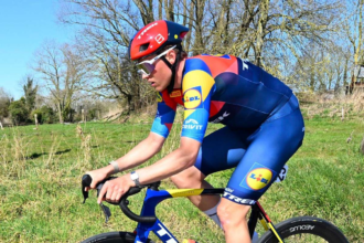 Sved idofutam bajnok nyeri a Dania tura harmadik szakaszat