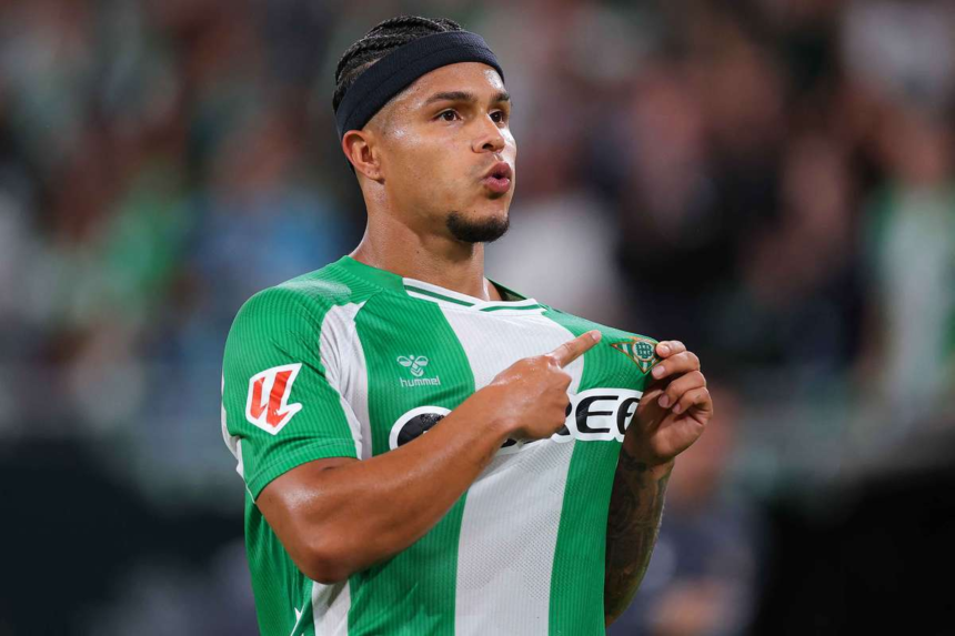 A Real Betis a hatodik helyre ugrott a LaLigaban miutan sima hazai gyozelmet arattak az Osasuna ellen