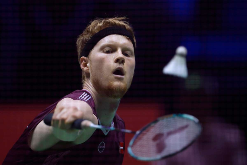Anders Antonsen siman legyozte franciat bejutott a felidobe a Kinai Mesterek versenyen