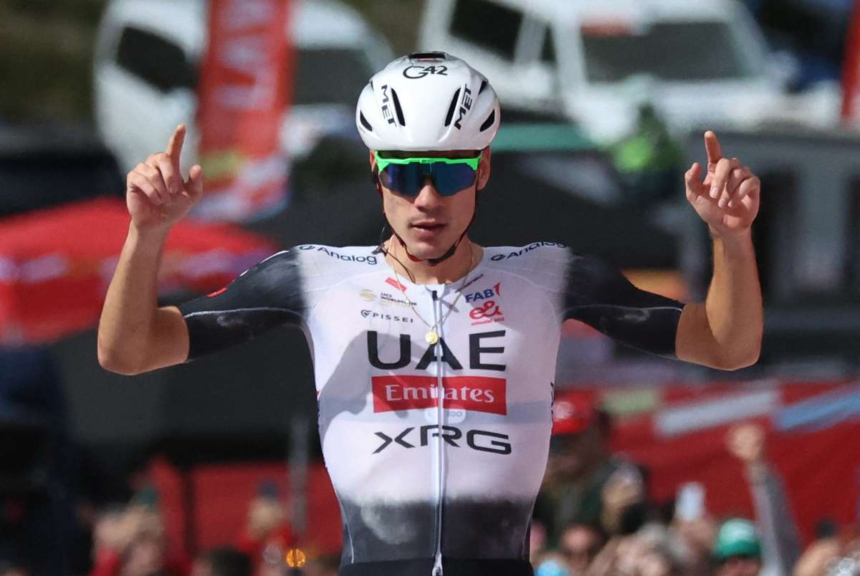 Ayuso tuljar Romon eszen megnyeri a Vuelta 12 szakaszat Vingegaard tovabbra is pirosban