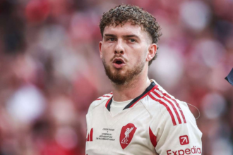 Az Aston Villa kolcsonvette Harvey Elliotthoz a Liverpooltol