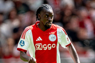 Bertrand Traore Sunderland megerositette az Ajax szelso atigazolasat