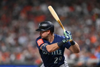 Cal Raleigh 57 hazai futasa Ken Griffey Jr egy szezonbeli rekordjat donti meg