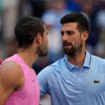 Carlos Alcaraz legyozi a serult Djokovicsot sima szettes gyozelemmel az US Open dontojebe jutashoz