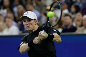 Dania a Davis Kupa dontobe jutas kuszoben 2 0 ra vezet Spanyolorszag ellen