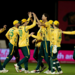 Del Afrika 14 futassal legyozte Angliat az eso altal befolyasolt otoveres versenyben