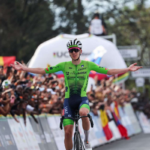 Legyozhetetlen Tadej Pogacar megorzi vilagbajnoki cimet hihetetlen szolo teljesitmennyel