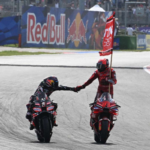 Marc Marquez legyozte Marco Bezzecchit es megnyerte a San Marinoi versenyt kozelebb kerulve a cimhez