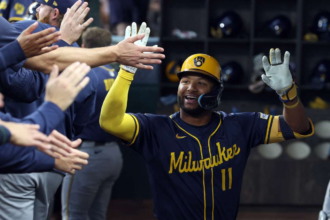 Milwaukee Brewers biztositja a MLB rajatszas helyet az elso csapat a ligaban