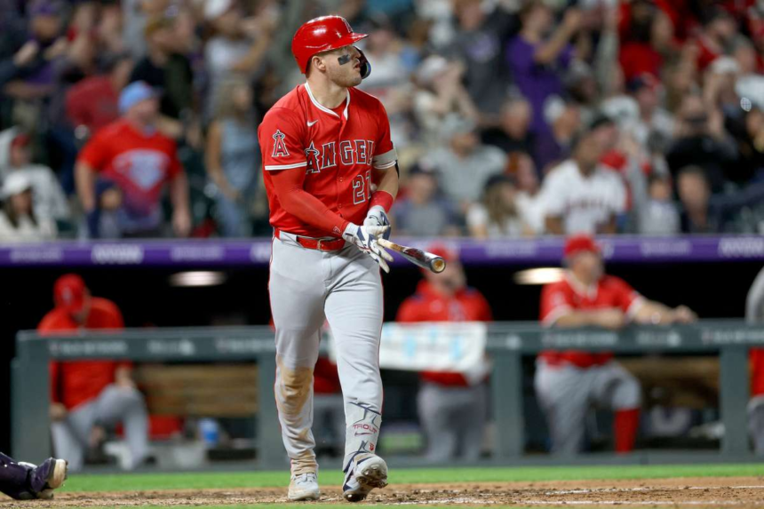 NEZD Az Angels jatekosa Mike Trout 400 hazai futasat 485 lab tavolsagra utotte