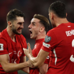 Torokorszag tulelte a masodik felidos felzarkozast Gruziatol hogy gyozelemmel kezdje a selejtezot