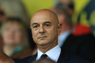 Tottenham elnok Daniel Levy sokkolo tavozasaval hagyta el a klubot