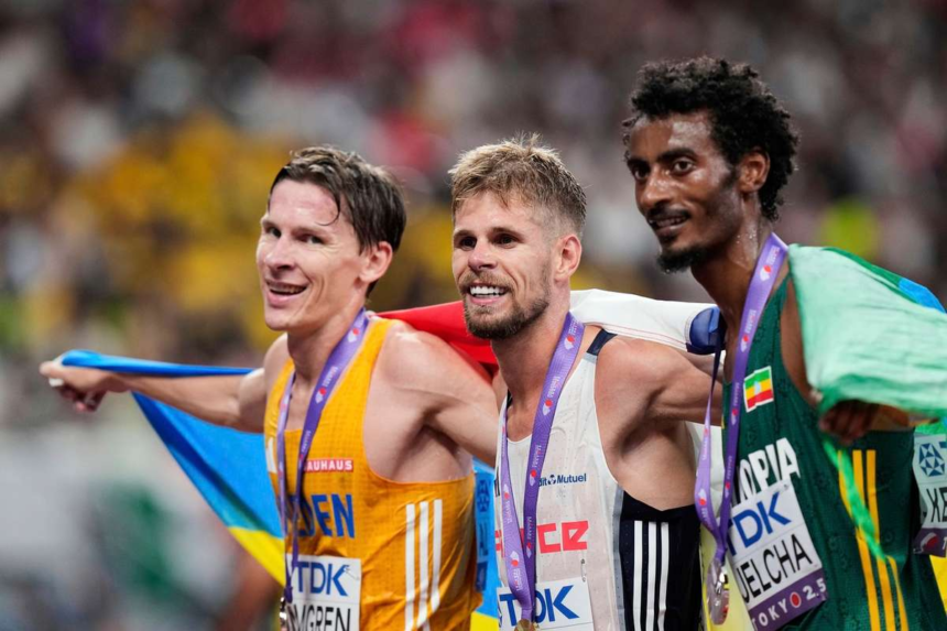 Vilagbajnoksag Andreas Almgren megnyeri Svedorszag elso Tokyo 2025 ermet 10000m bronzermevel