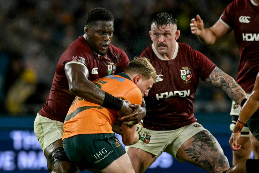 Wallabies Tom iranyito Lynagh t megallapitottak hogy nincs agyrazkodasa