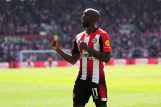 Yoane Wissa A Newcastle veglegesitette a Brentford csatar szerzodteteset