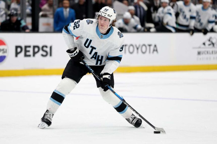 Logan Cooley nyolceves 80 millio dollaros szerzodeshosszabbitast irt ala a Utah Mammoth csapataval