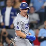 A Dodgers 3 1 re legyozte a Blue Jayst a World Series 6 merkozesen ezzel kenyszeritve a mindent eldonto 7 merkozest