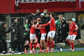 Ausztria kesoi dontetlent jatszik Bosznia Hercegovina ellen ezzel kvalifikalja magat az elso vilagbajnoksagra 1998 ota