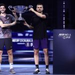 Cash es Glasspool az elso brit paros aki megnyerte az ev vegi paros 1 helyezeset