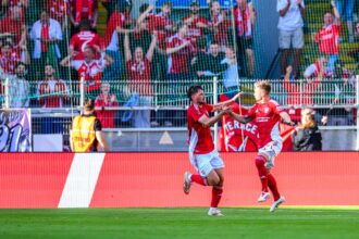 Dan Superliga Az AGF es a FC Koppenhaga sokkolo vereseget szenvedett mikozben az FCM megszerezte az elso helyet
