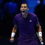 Felix Auger Aliassime megszerezte elso gyozelmet az ATP Finalson Ben Shelton legyozesevel
