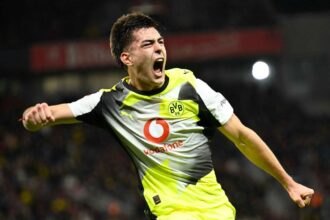 Jol szereplo Dortmund legyozi a Bayer t Leverkusenben harmadik helyre ugrik
