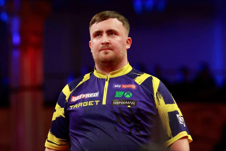 Luke Littler remegve es idegesen tavozott miutan uldoztek a paparazzik