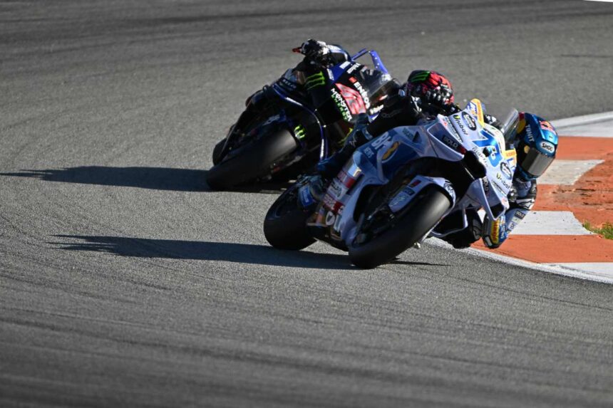 MotoGP Alex Marquez siman nyeri a valenciai sprintet Pedro Acosta elott