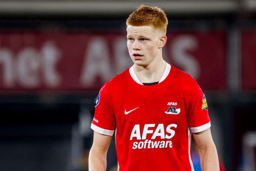 a liverpool beszallt az az tehetsege kees smit megszerzeseert