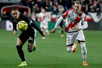 A Real Betis tulelte hogy megakadalyozza a Rayo Vallecano regota vart gyozelmet