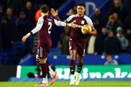 Az Aston Villa lenyugozo visszajovetele a hetgolos thriller megnyeresehez Brightonban
