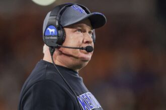 Az Oregon i Will Stein valtja Mark Stoops ot Kentucky kovetkezo vezetoedzojekent