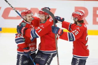 Liiga Ot gol a harmadik harmadban HIFK meglepte a vezeto Tapparat 6 3 ra mig a KooKoo a harmadik helyre lepett