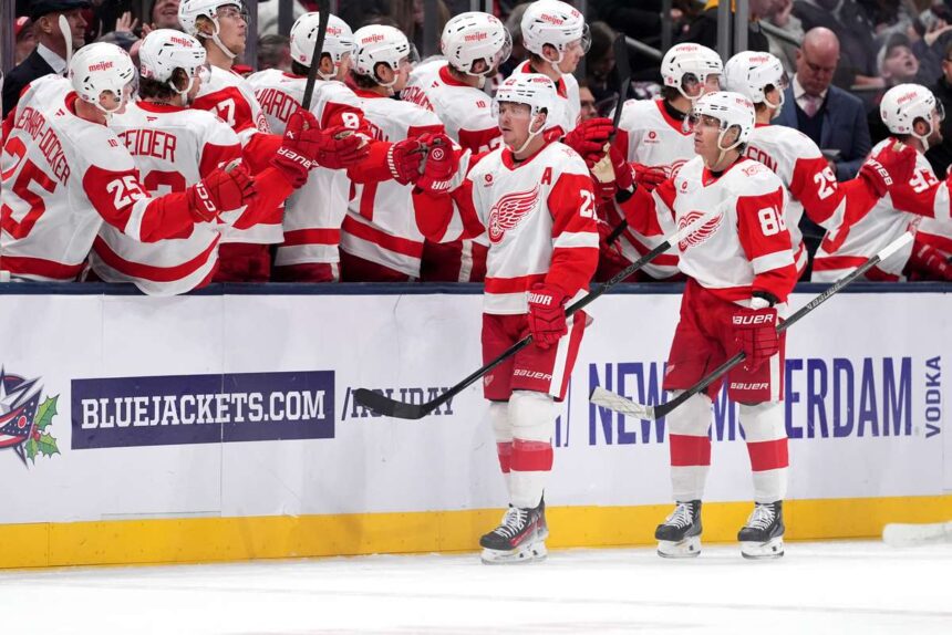 NHL osszegzes A Detroit Red Wings megallitja a Calgary Flames t a Florida Panthers sorozatban harmadszor nyer