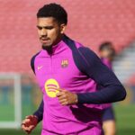 Ronald Araujo visszater a treninghez hetek utan Barcelonaban