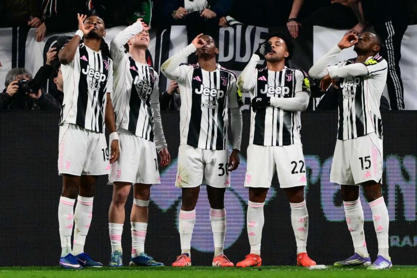 A Juventus szarnyal mikozben siman legyozi a Napolit csokkentve ezzel a bajnoki eselyeiket