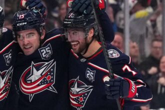 A Kekkabatok elveszitik Brendan Smith vedot aki muteten esett at a serult meniszkusz miatt